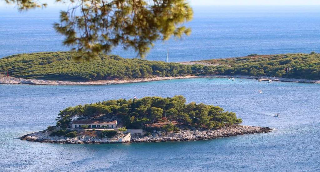 Apartments Luci Hvar Town Eksteriør bilde